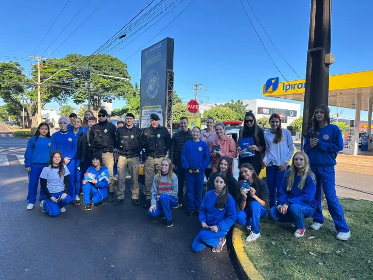 Blitz do Feirão do Imposto leva conscientização à população de Pato Bragado