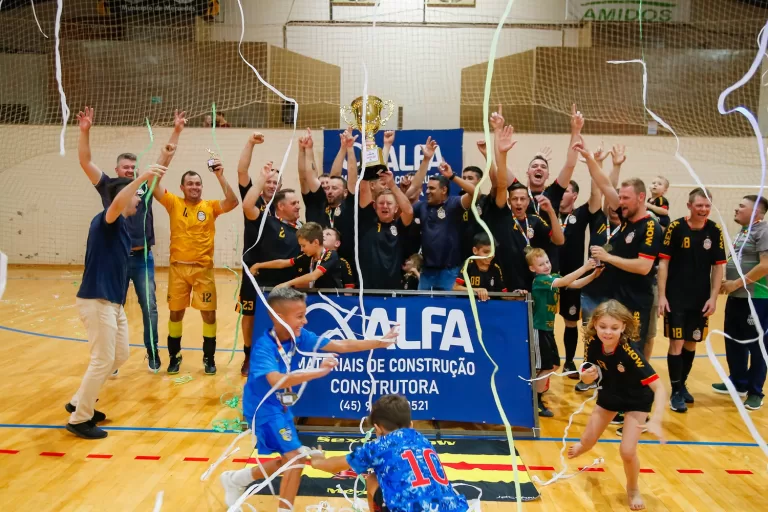 Com vitória apertada, Sexta Show conquista título no Veterano da Copa Alfa