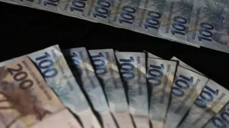 Mercado projeta nova alta na Selic; taxa pode ir a 14,75% ao ano nesta quarta-feira