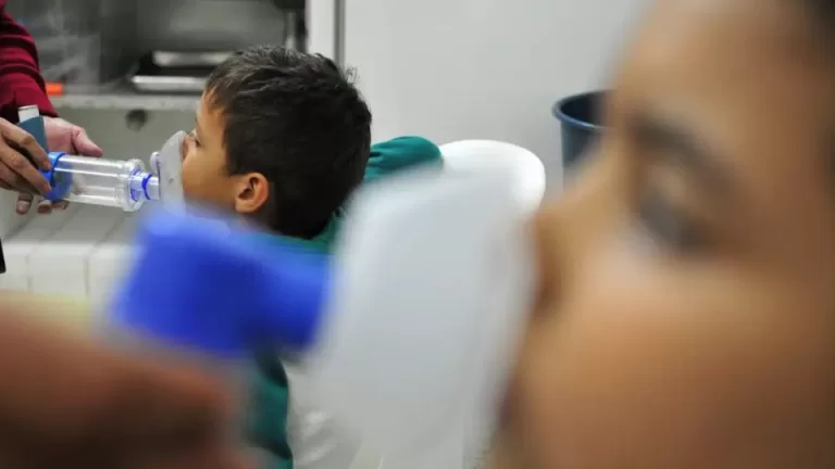 Sul e Sudeste decretam emergência em saúde devido a surto de síndrome respiratória grave