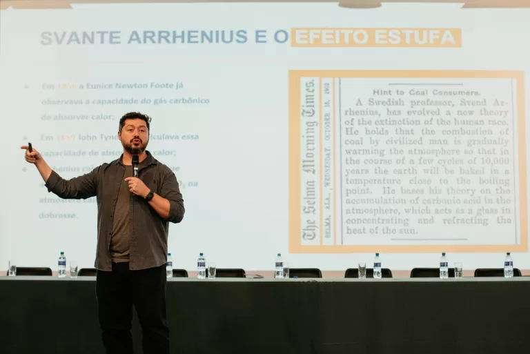 Negacionismo agrava impacto das mudanças climáticas, alerta Atila Iamarino