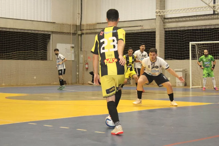 Futsal dos Jogos Comerciários começa com duelo movimentado no Sesc Marechal