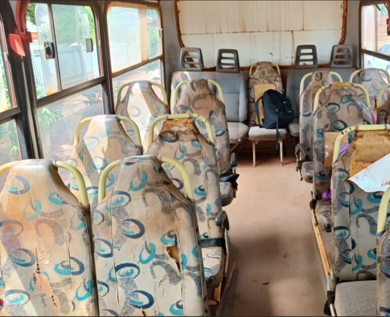 Vereadores aprovam em definitivo mudanças na lei que regulamenta o transporte escolar