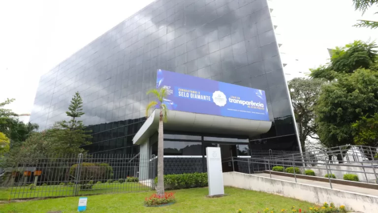 Assembleia nos Bairros, mutirão da DPE-PR e prestação de contas do governo são destaques na agenda legislativa