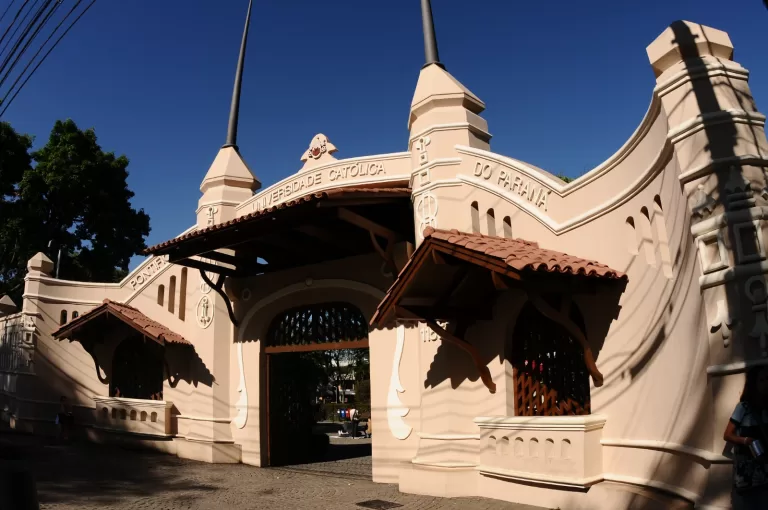 PUCPR está com inscrições abertas para o Vestibular de Inverno 2025