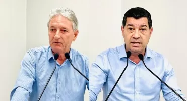 Coronel Welyngton e Valdirzinho defendem instalação de painéis solares no prédio da Câmara