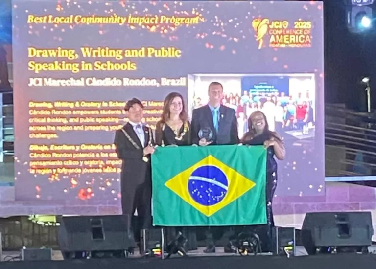 Oratória nas Escolas da JCI Marechal Rondon recebe dois prêmios na Conferência das Américas
