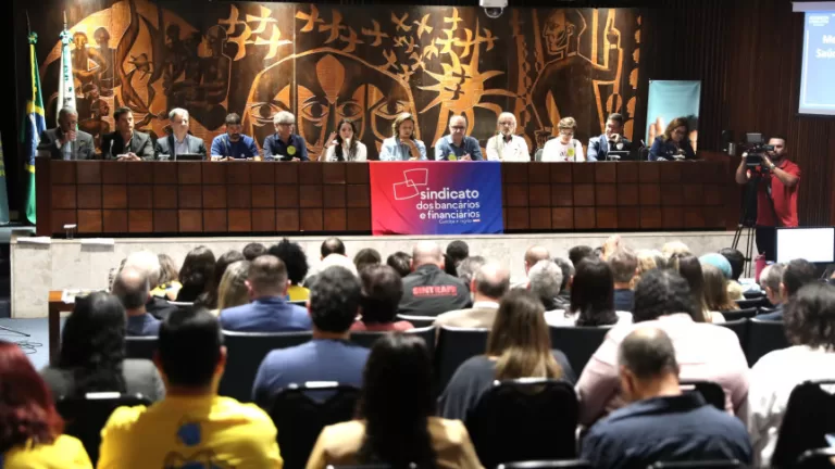 Adoecimento mental de bancários no Paraná é tema de audiência pública na Assembleia Legislativa