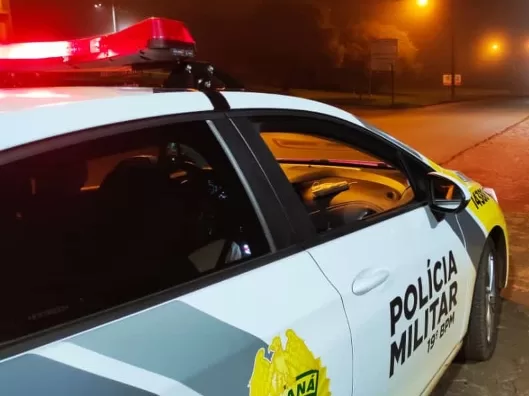 Pai é preso acusado de abusar da filha de oito anos