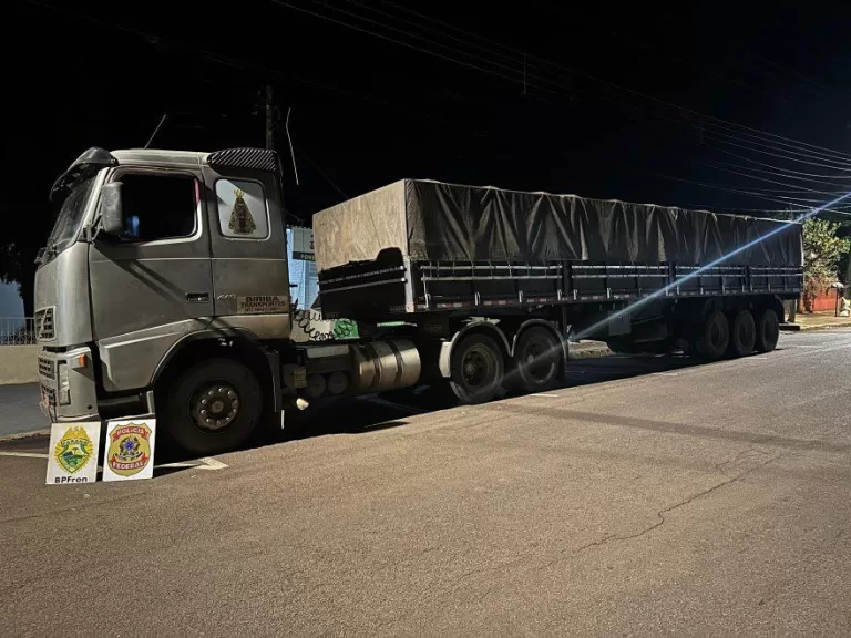 Carreta furtada em Assis Chateaubriand é recuperada em Terra Roxa; homem foi preso