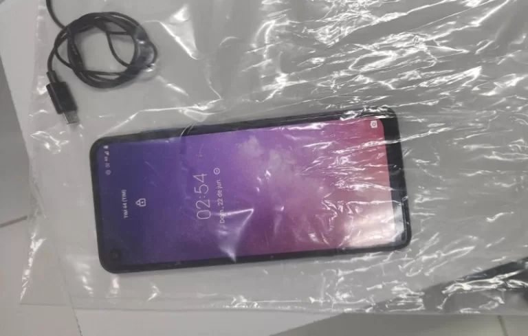 Funcionário terceirizado é preso repassando celular a detentos na Penitenciária de Guaíra