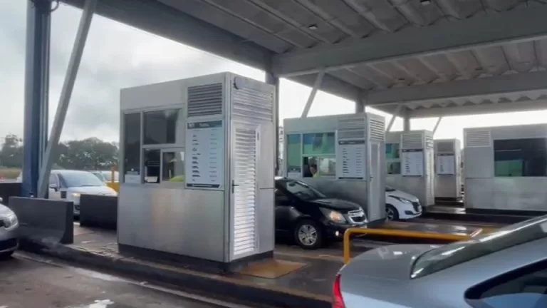 Movimento tranquilo no primeiro dia de cobrança de pedágio na BR-277 