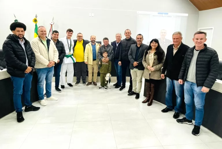 Atletas rondonenses são homenageados pelo Legislativo com “Medalhas de Honra ao Mérito”