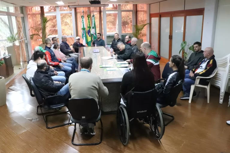 Prefeitura rondonense renova contratos de incentivo ao esporte