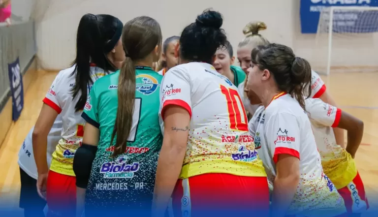 Mercedes busca liderança da chave na Copa Amop Feminina