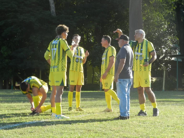 Com confronto direto pela última vaga, 1ª fase do Municipal de Futebol Amador termina neste domingo
