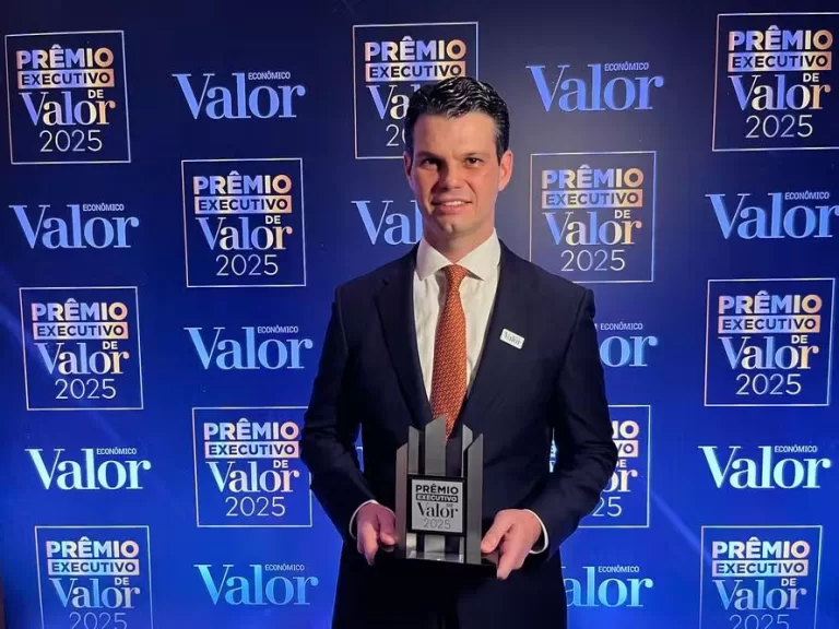 Presidente da Copel é eleito executivo do ano no setor elétrico brasileiro