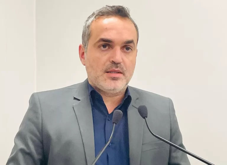 Juliano Oliveira solicita realização de recape asfáltico em diversas vias públicas