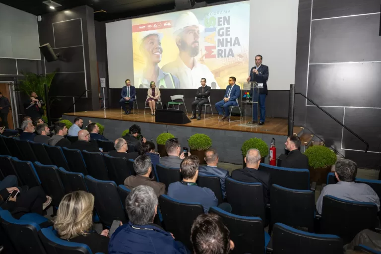 Programa Mais Engenharia vai capacitar engenheiros e engenheiras de pequenos municípios do Paraná