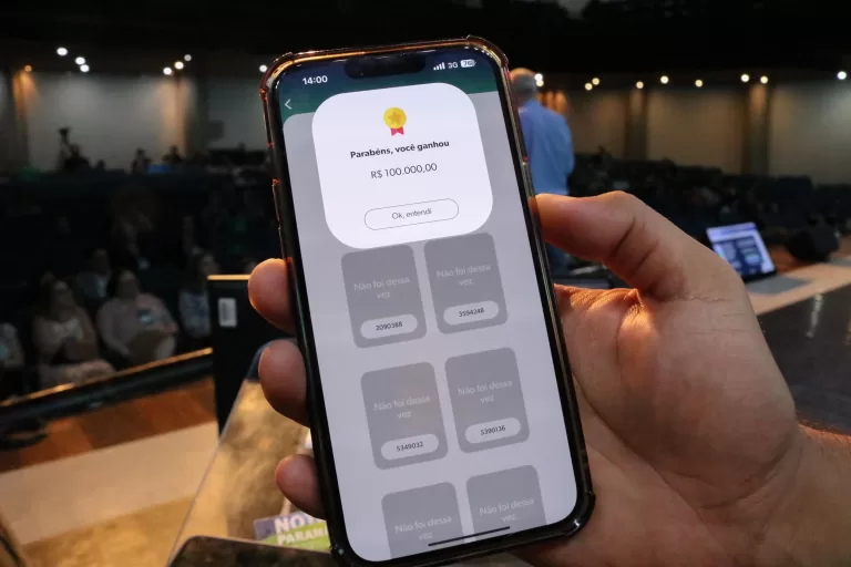 Nota Paraná: moradora de município do Oeste leva prêmio de R$ 100 mil