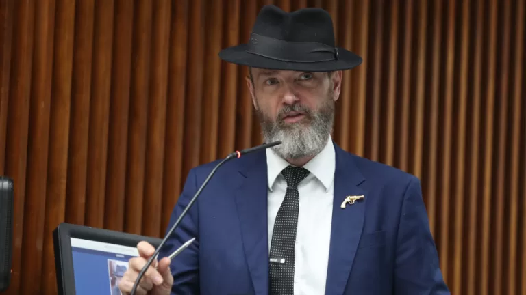 Deputado Delegado Tito Barichello destaca contratação de 620 novos policiais civis no Paraná