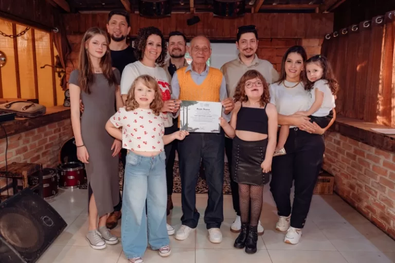 Frei Pacífico, personalidade histórica e cultural de Guaíra, é homenageado pela Assembleia  Legislativa