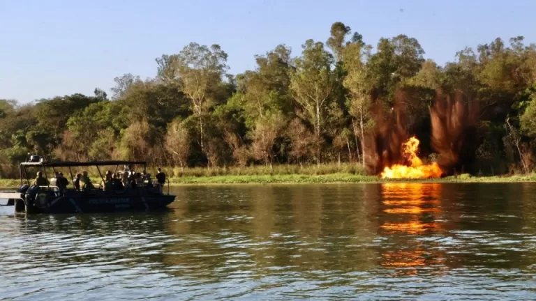 Ação integrada desativa porto clandestino usado para o tráfico na fronteira com o Paraguai