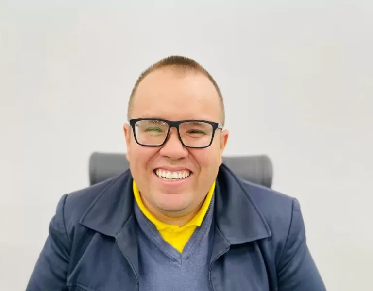 Gordinho do Suco propõe instalação de lâmpadas de LED na iluminação pública dos distritos