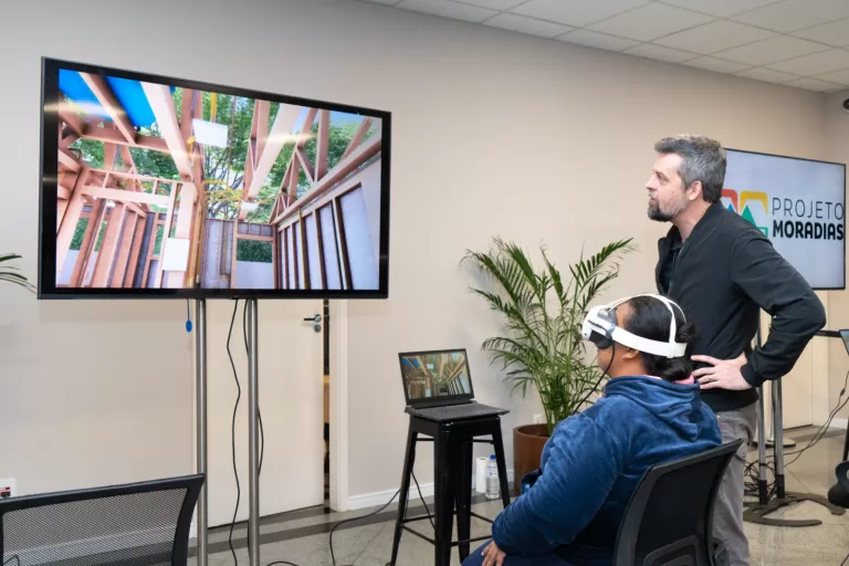 Com a ajuda da tecnologia 3D, futuros proprietários conhecem detalhes das casas do Projeto Moradias