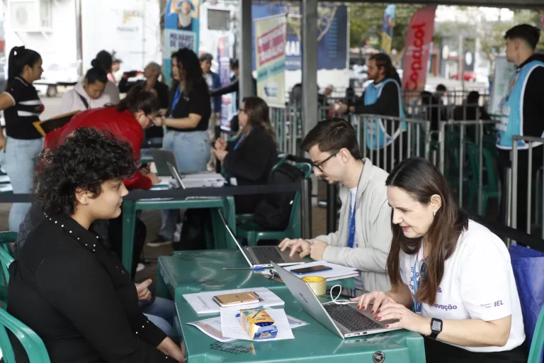 Sistema Fiep promove Feirão Emprega Indústria em Cascavel com mais de mil vagas
