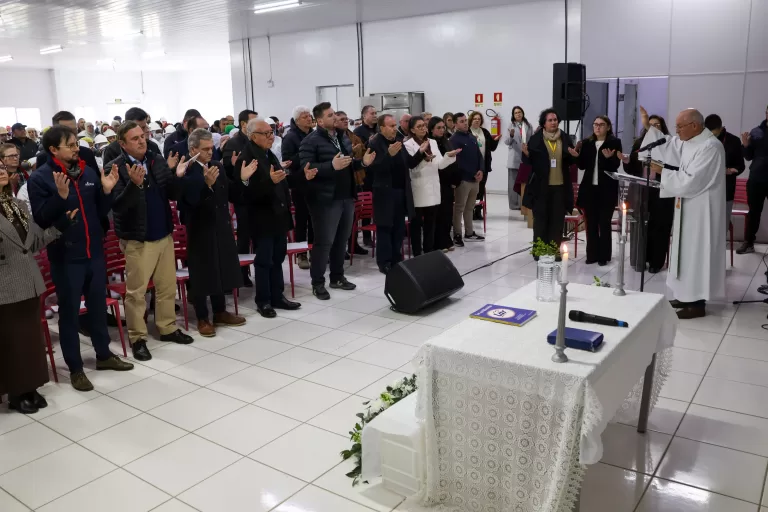 Lar Cooperativa inicia abate de aves no Rio Grande do Sul