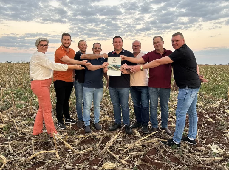 Prefeito de Mercedes anuncia compra de terreno para construção de 60 casas populares