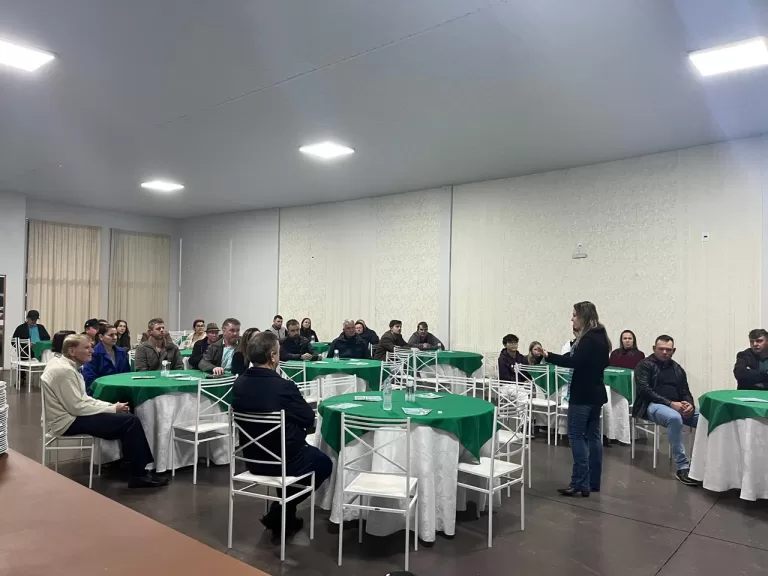 Sicoob Confiança promove “Agro & Prosa” em Quatro Pontes