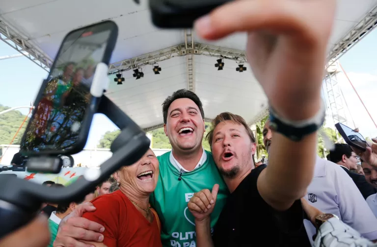 Ratinho Junior aparece à frente de outros governadores em nova pesquisa presidencial