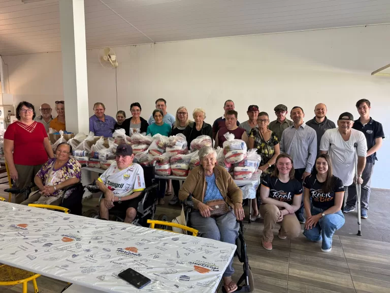 JCI Marechal Rondon doa 480 quilos de alimentos à Adefimar