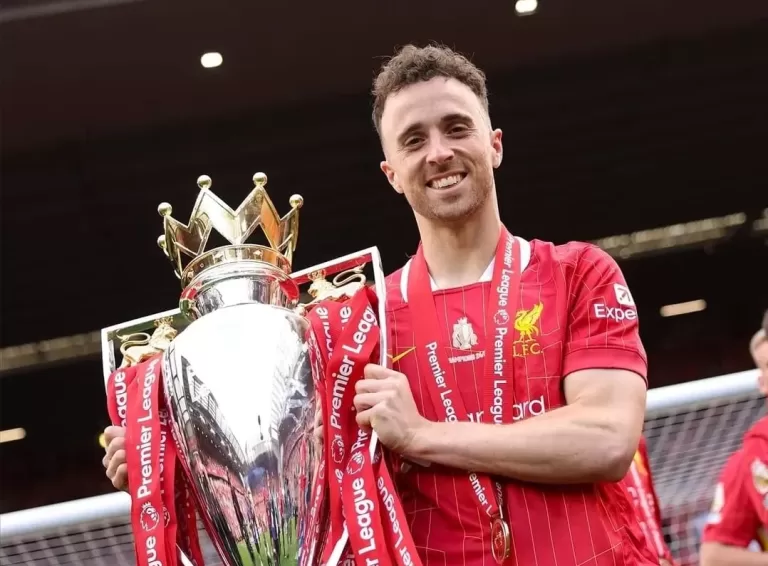 Diogo Jota, atacante do Liverpool, morre em acidente de carro na Espanha