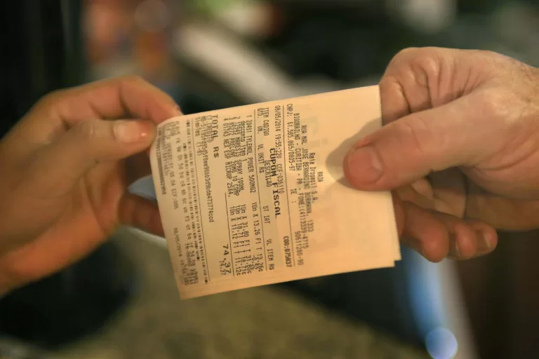 Com economia em alta, Paraná atinge marca de 1 bilhão de notas fiscais emitidas no 1º semestre