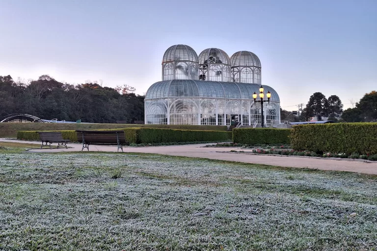 Dia mais frio do mês registra temperaturas negativas em quatro cidades paranaenses
