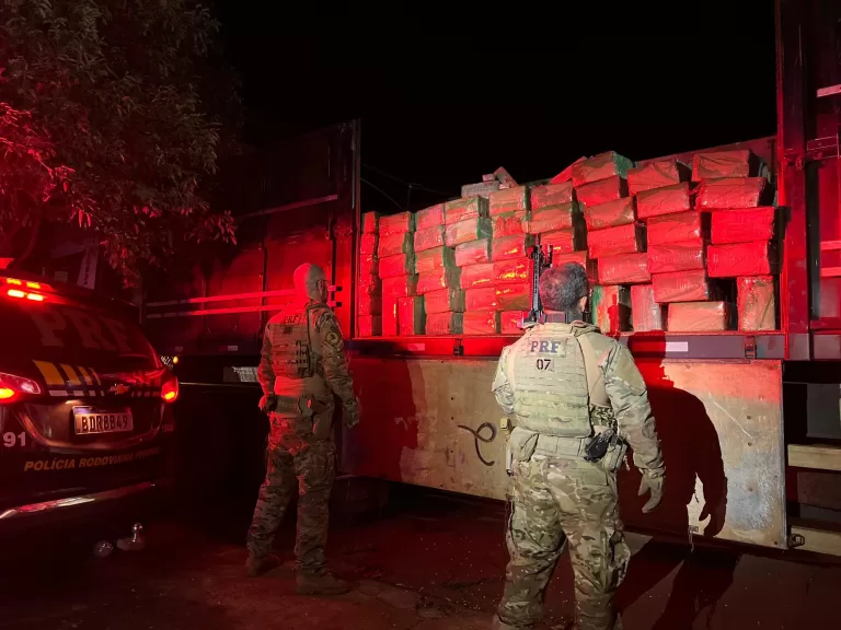 PRF apreende 1,5 tonelada de maconha em Assis Chateaubriand