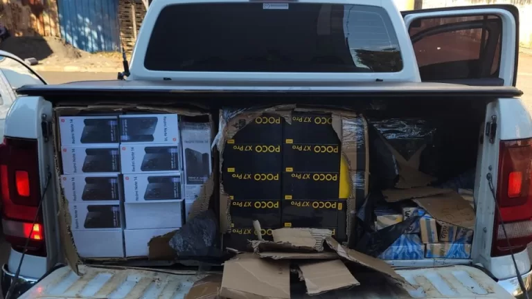 Forças de segurança flagram depósito ilegal com mais de R$1 milhão em celulares