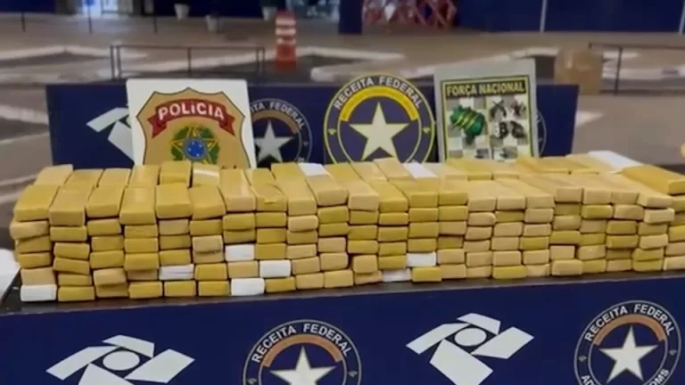 Abordagem de rotina termina em apreensão de drogas na Ponte da Amizade