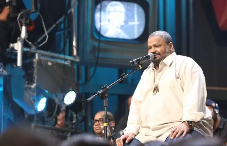 Arlindo Cruz, cantor, compositor e multi-instrumentista, morre no Rio