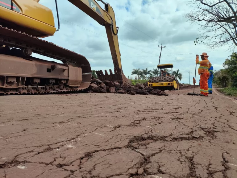 Nova Santa Rosa inicia reforma e recape asfáltico na rodovia entre Alto Santa Fé e Santa Rita do Oeste