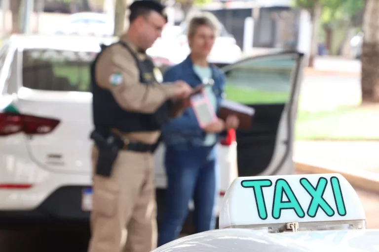 Prefeitura realiza vistoria anual obrigatória dos táxis em Marechal Rondon