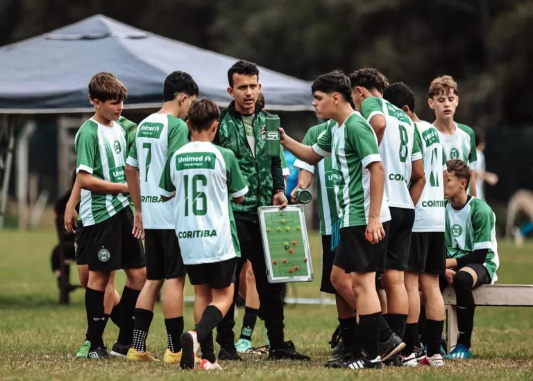 Escola Coxa é vice-campeã da Condá Cup Fut 7