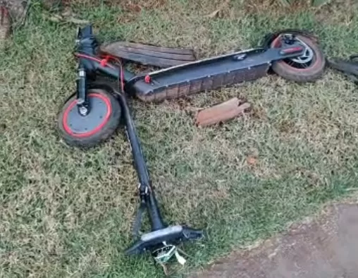 Criança fica ferida após acidente entre patinete elétrico e carro em Nova Santa Rosa