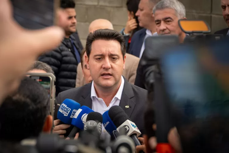 Ratinho Junior alcança 84% de aprovação no Paraná