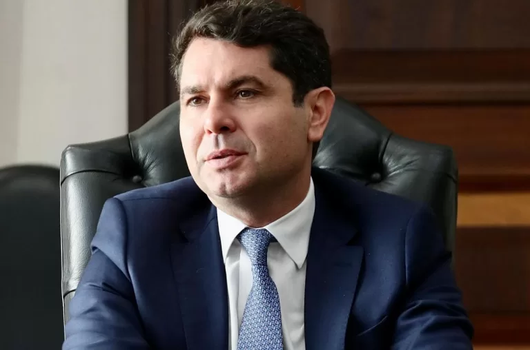 Sim ao Agosto Lilás, não à violência contra a mulher