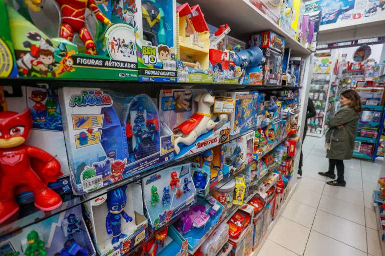 Comércio do Paraná tem maior crescimento do País entre maio e junho de 2025