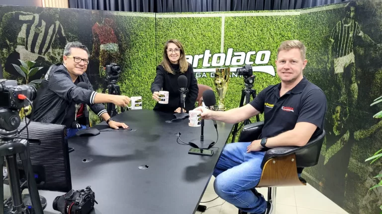 Acompanhe Cartolaço no O Presente